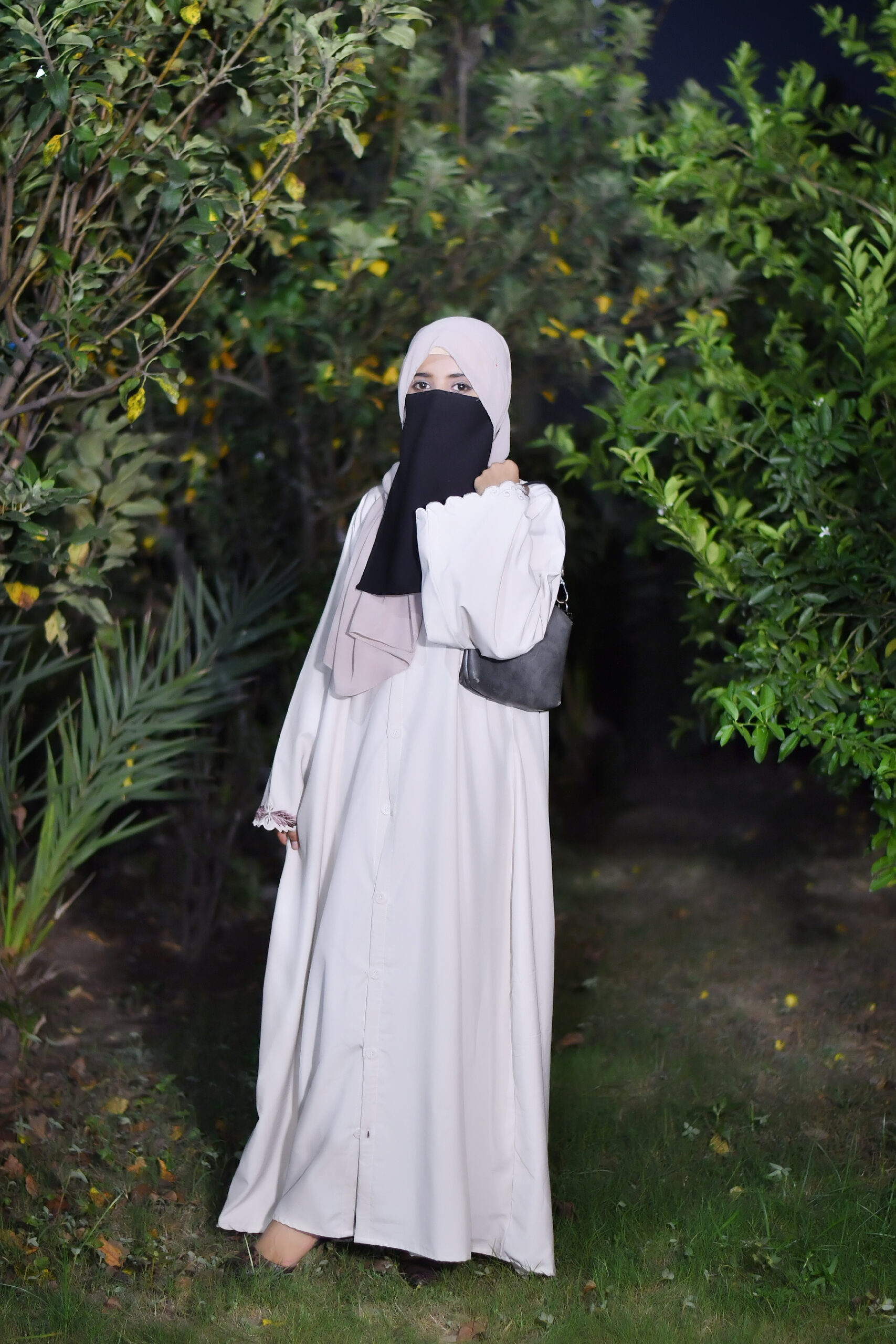 Pearl Grey - Image 2